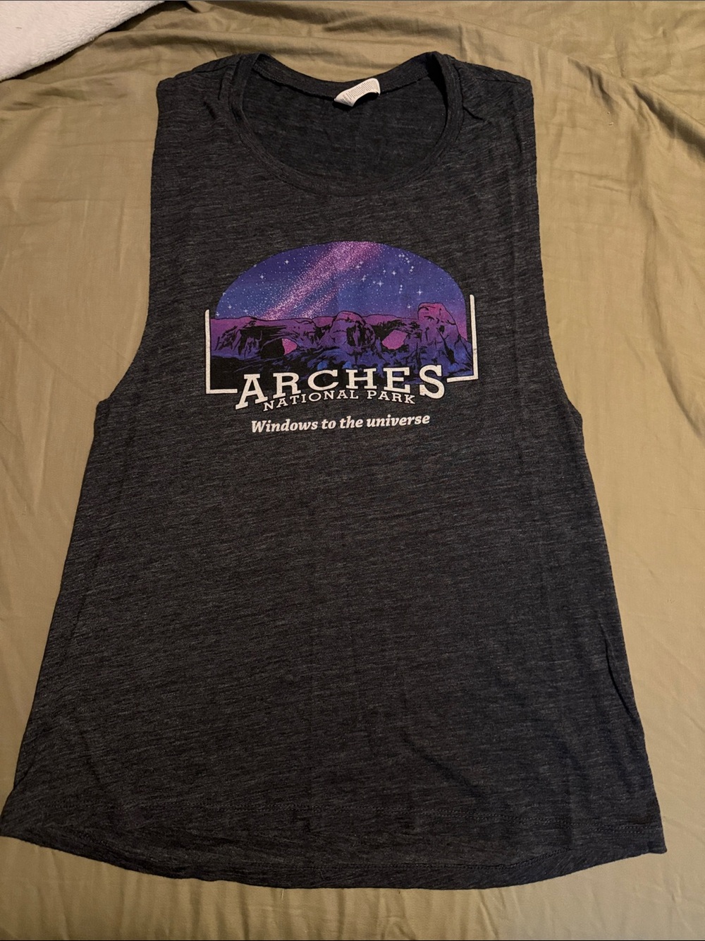 Arches National Park Gray Graphic Tank - Size L